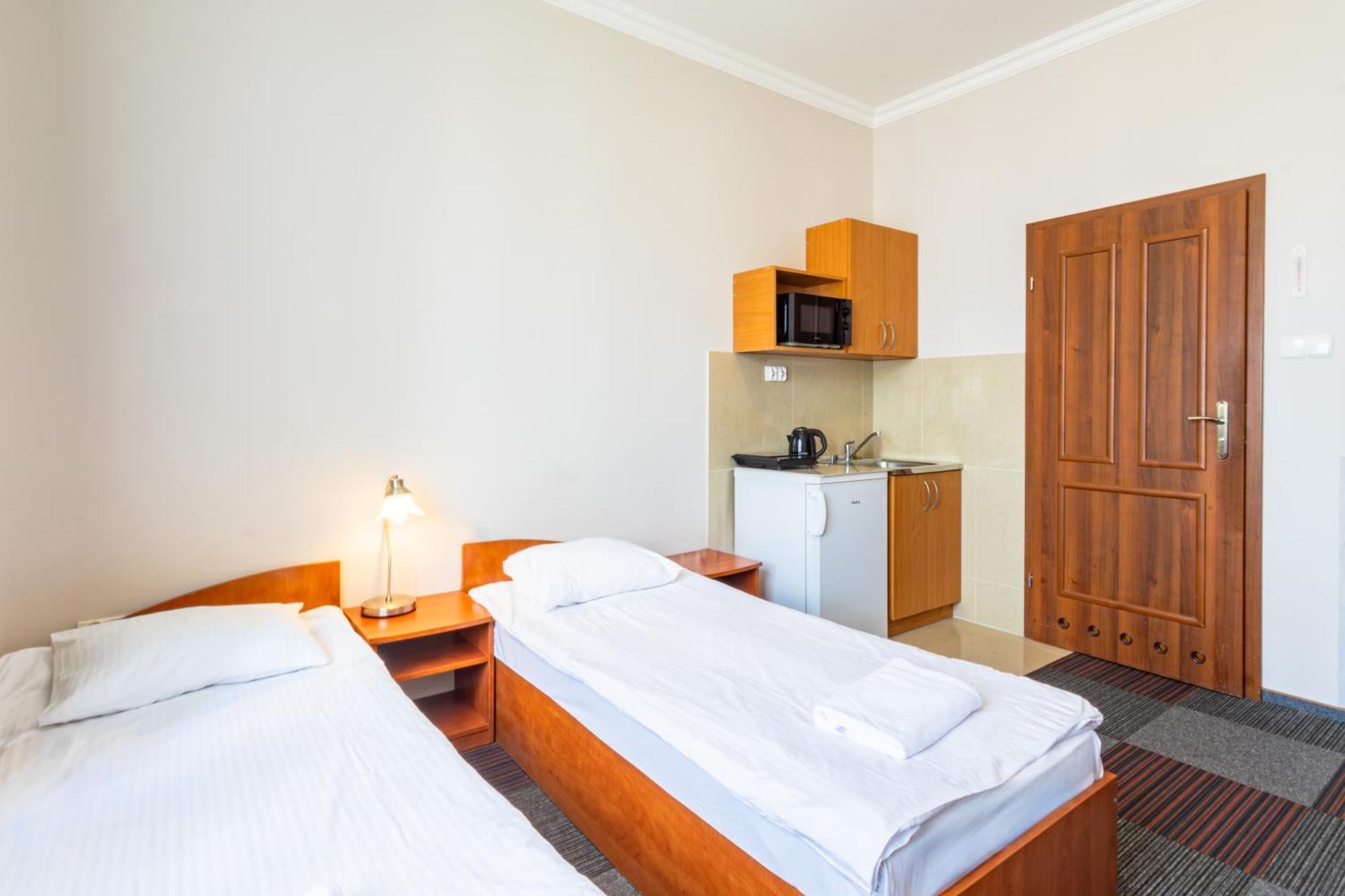 Noclegi Stadion Bed & Breakfast Warschau Exterior foto