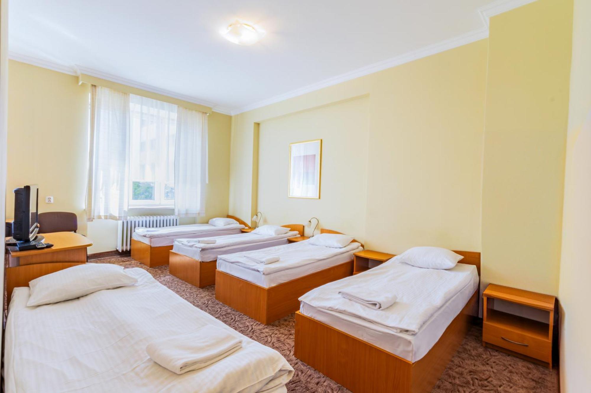 Noclegi Stadion Bed & Breakfast Warschau Exterior foto