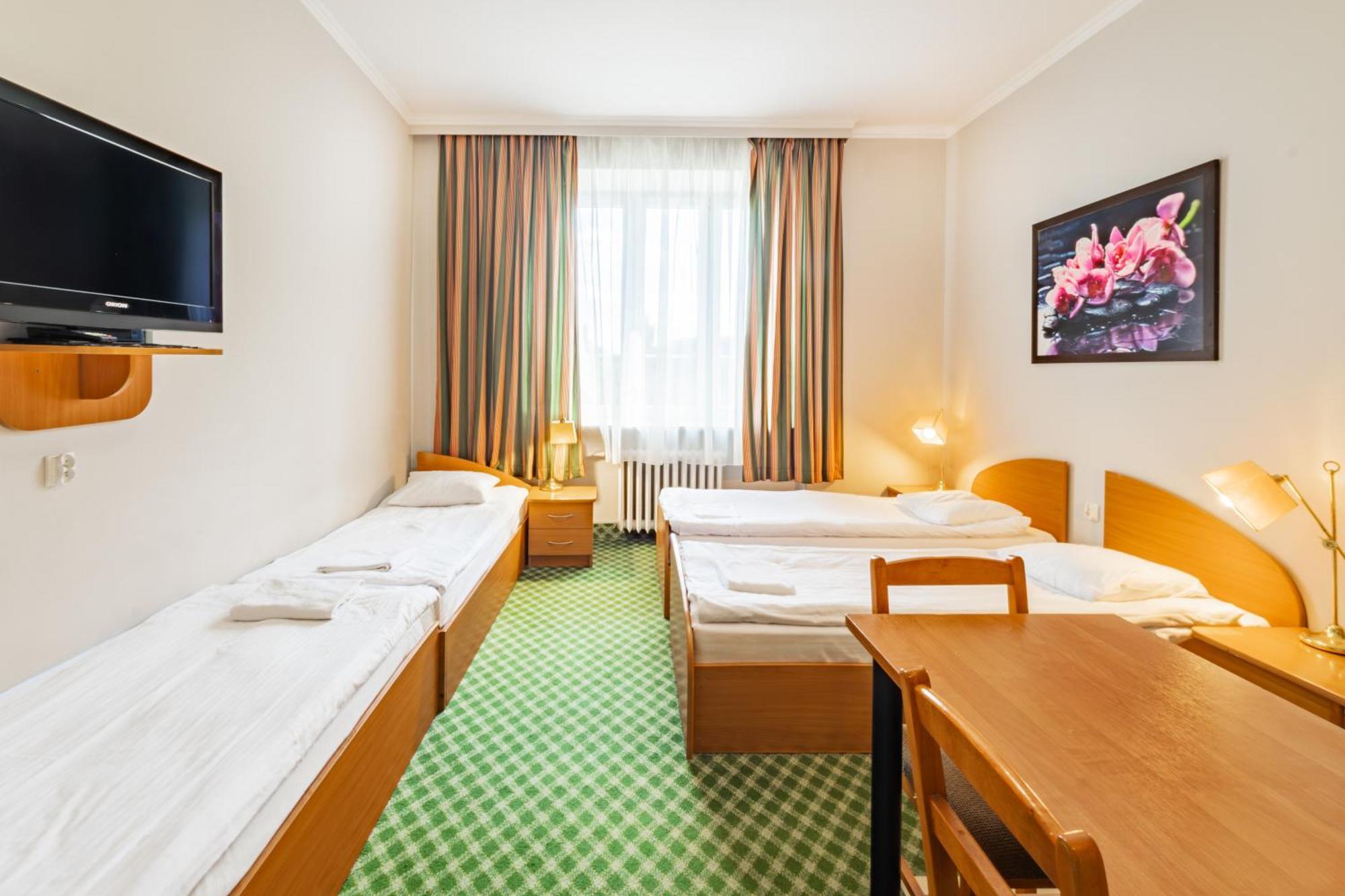 Noclegi Stadion Bed & Breakfast Warschau Exterior foto